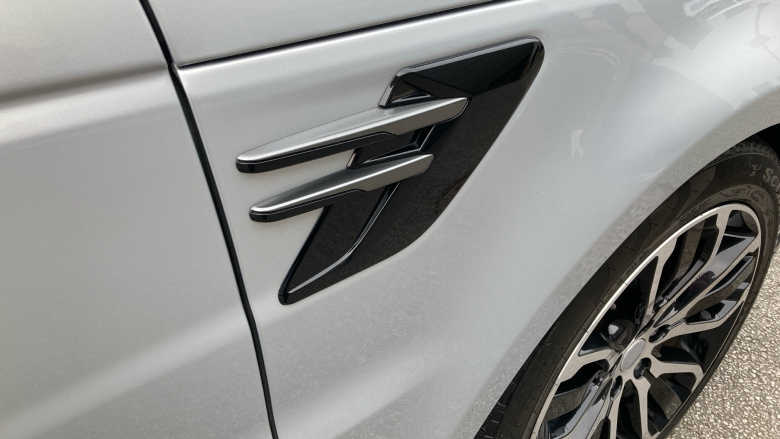 Land Rover Range Rover Sport 3.0 D300 HSE Silver 5dr Auto Diesel Estate